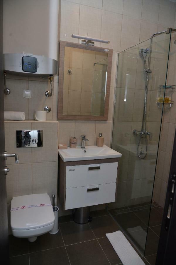 Helada Apartments Tivat Zewnętrze zdjęcie